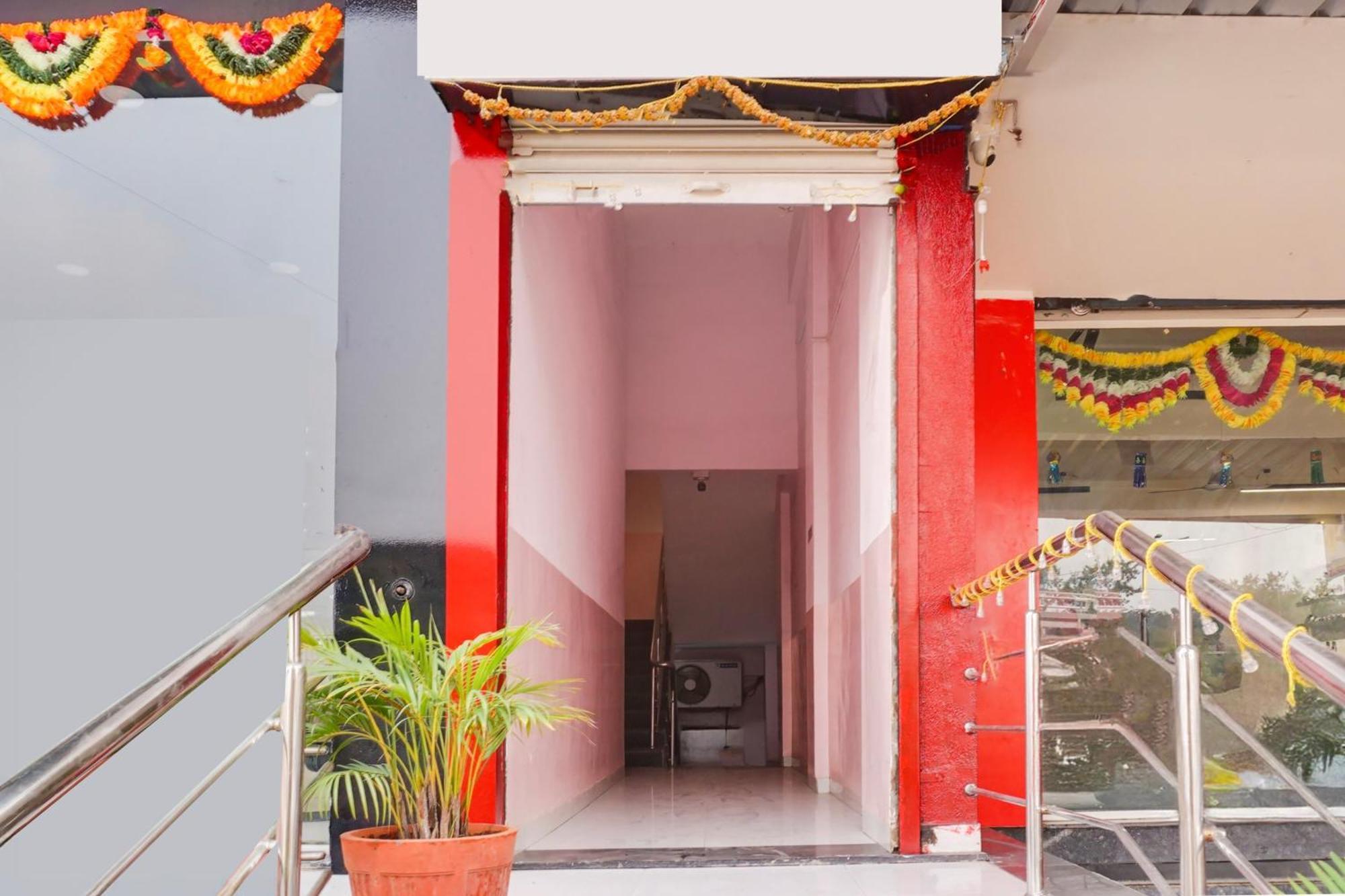 פונה Super Collection O Chandan Nagar Kharadi Formerly Kharadi Inn מראה חיצוני תמונה