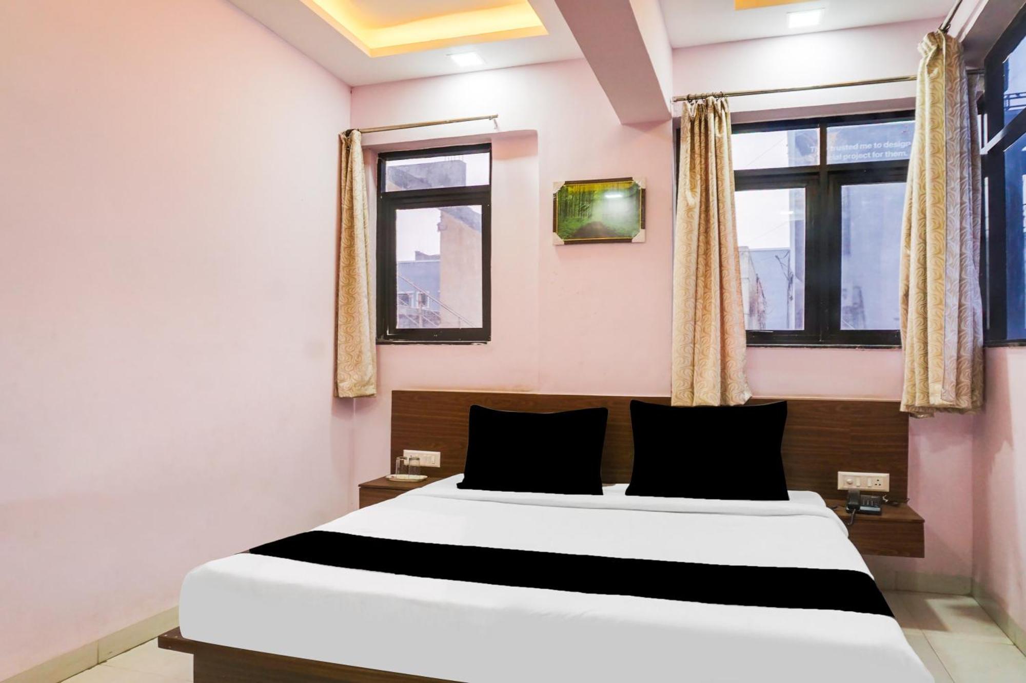 פונה Super Collection O Chandan Nagar Kharadi Formerly Kharadi Inn מראה חיצוני תמונה