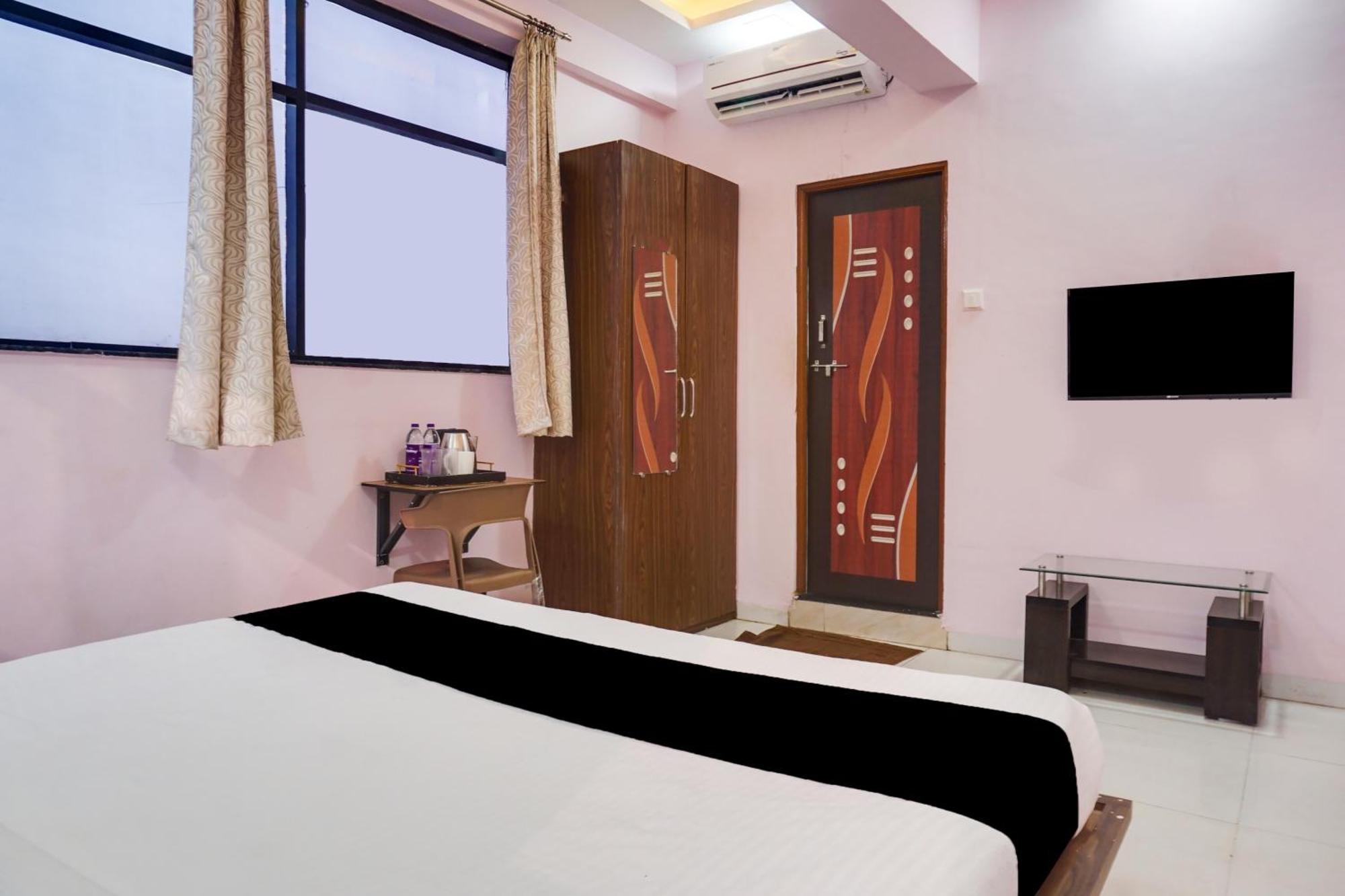 פונה Super Collection O Chandan Nagar Kharadi Formerly Kharadi Inn מראה חיצוני תמונה